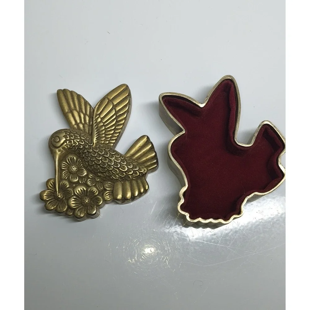 Metal Hummingbird, Flowers Trinket Ring Jewelry Box Gold Tone Red Velvet Lining‎